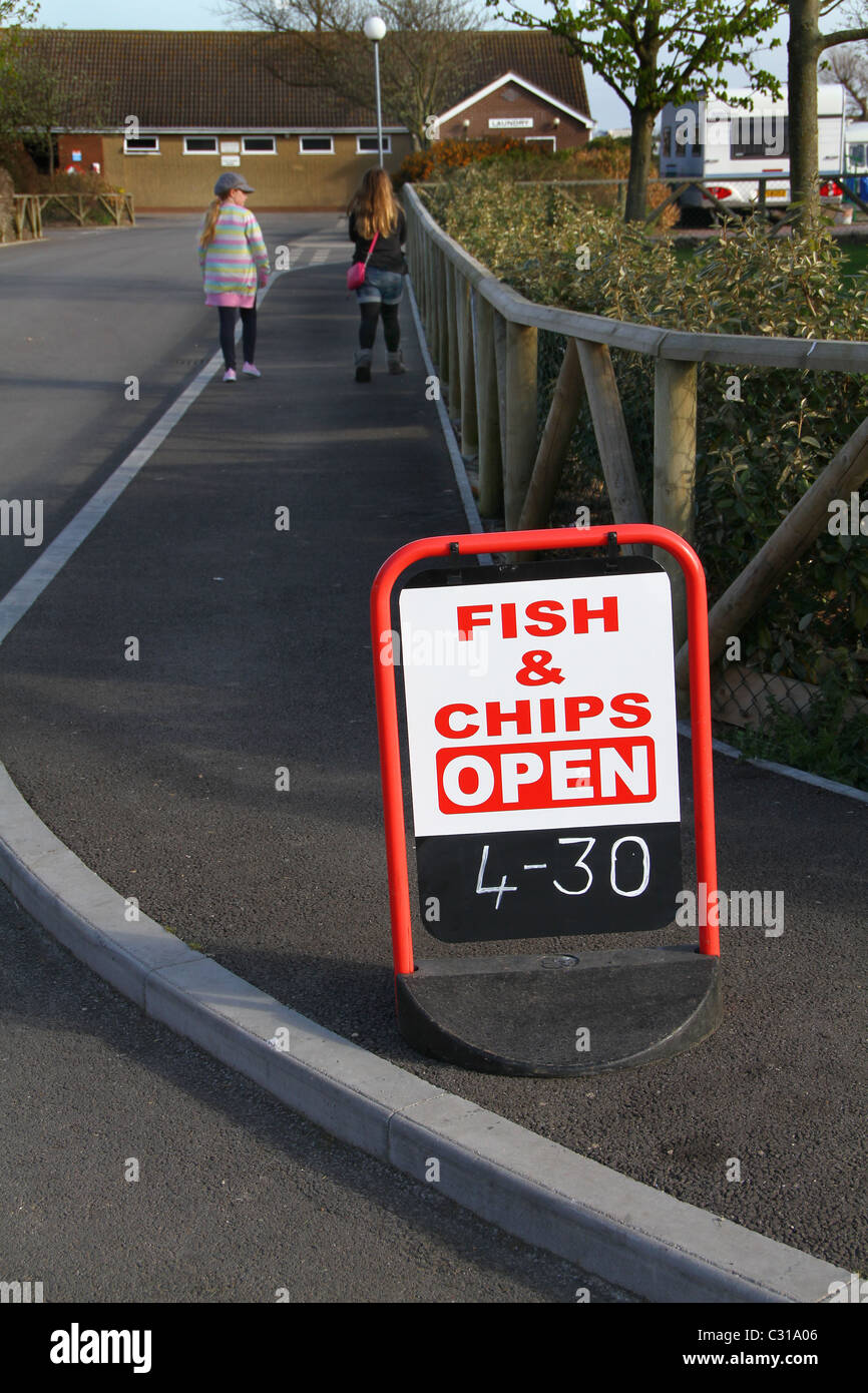 Poisson et chip shop signe. Banque D'Images