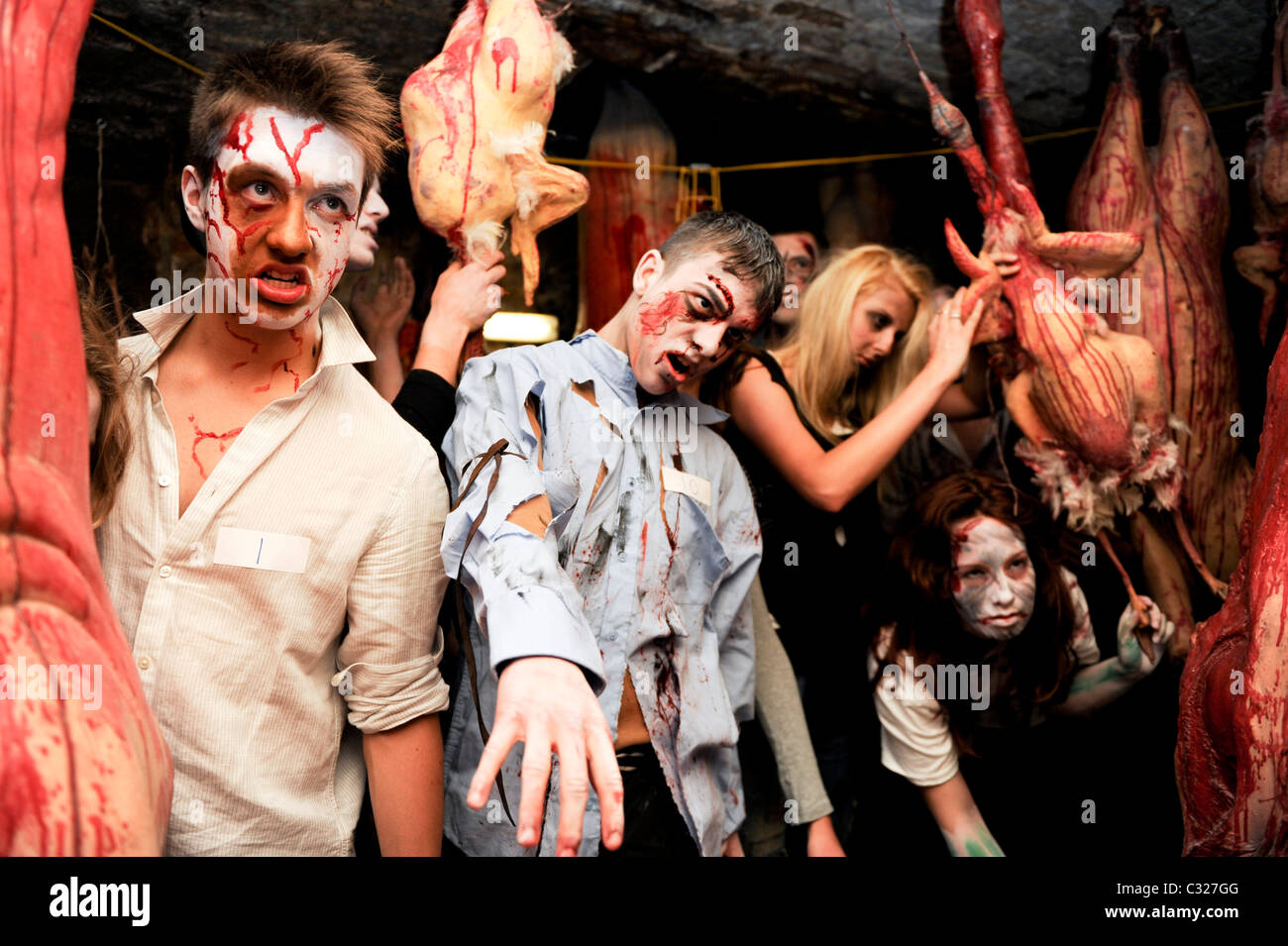 Zombie auditions ont eu lieu à l 'London Tombs' pour trouver le meilleur acteur adapté à la position de 30 000 livres par an, le 28 juillet 2009 Banque D'Images