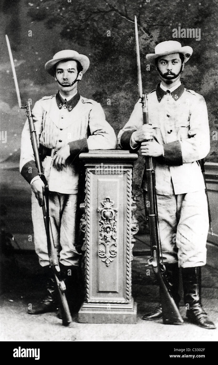 Les soldats de la colonie espagnole de la fin des années 1800. Uniforme porté à Cuba, Puerto Rico et les Philippines et au cours de la guerre SpanAm. Banque D'Images