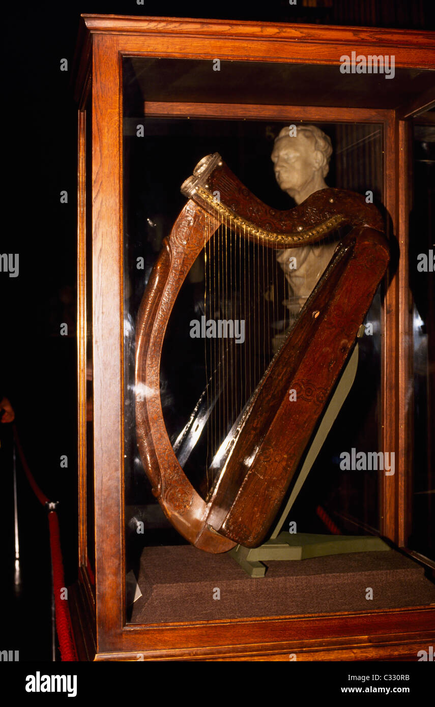 La coopération de Dublin, Dublin, Irlande, du Trinity College, Brian Boru's  Harp Photo Stock - Alamy