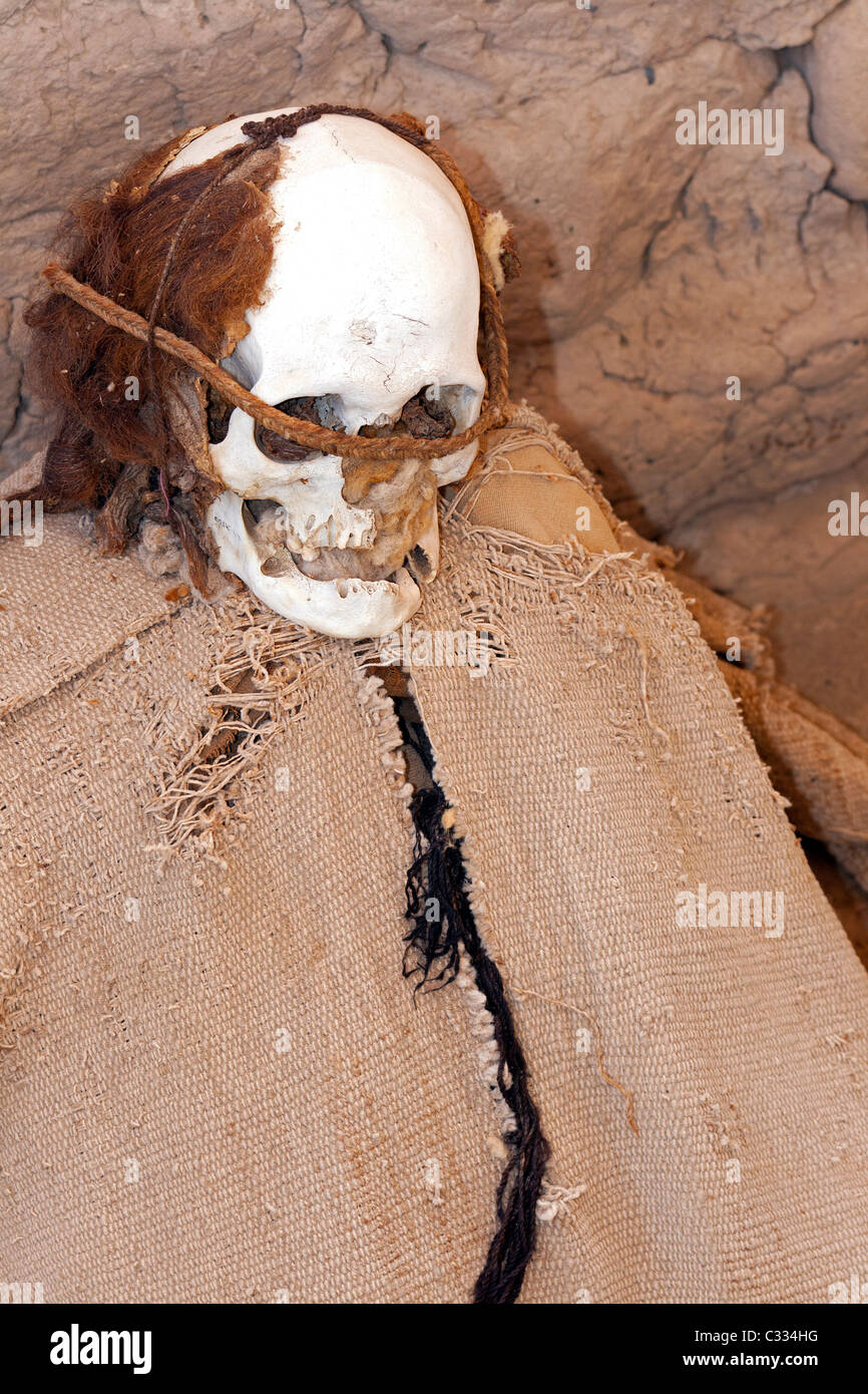 Les gens de Nazca, près de maman, Nazca Pérou, Chauchilla cemetery, à partir d'environ 200 AD Banque D'Images