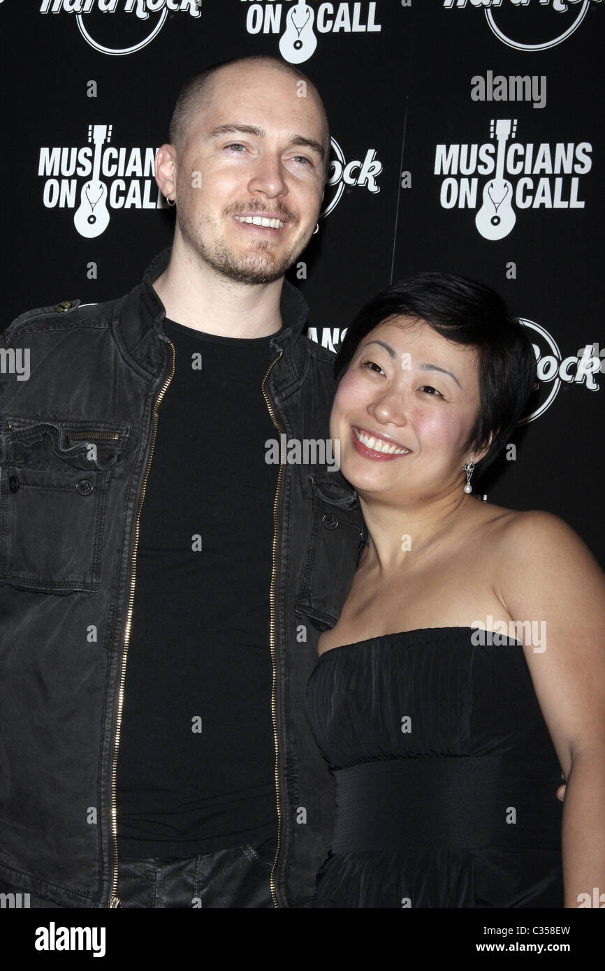 East Village Opera Company Le 5e appel à Musiciens concert-bénéfice et la vente aux enchères au Hard Rock Café de New York City, Banque D'Images