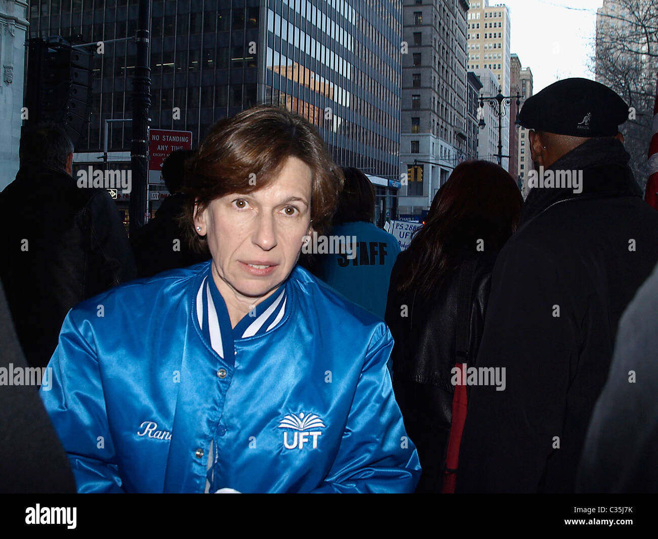 Randi Weingarten, président de la Fédération américaine des enseignants le 'Rally New York pour protester contre les coupes budgétaires en raison de Banque D'Images