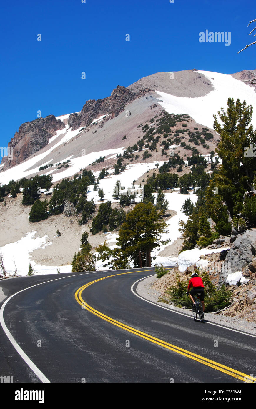 Cycliste, Lassen Volcanic National Park, California, USA. Banque D'Images