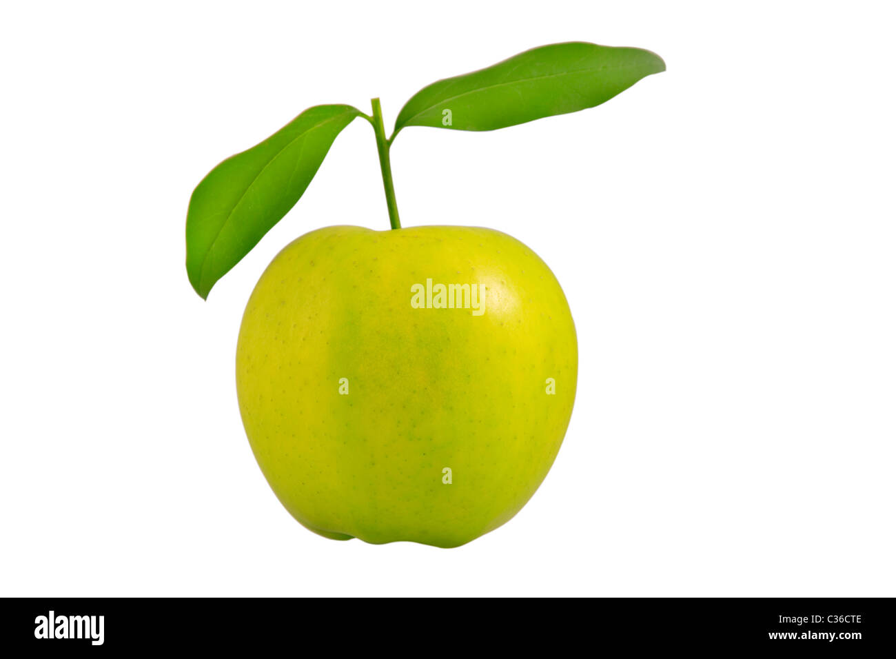 Pomme verte fraîche avec des feuilles sur fond blanc Banque D'Images