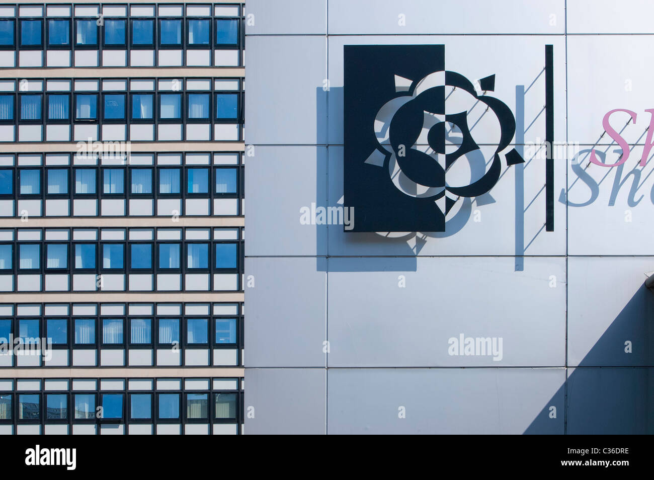 Bâtiment de l'Université Sheffield Hallam et logo Banque D'Images