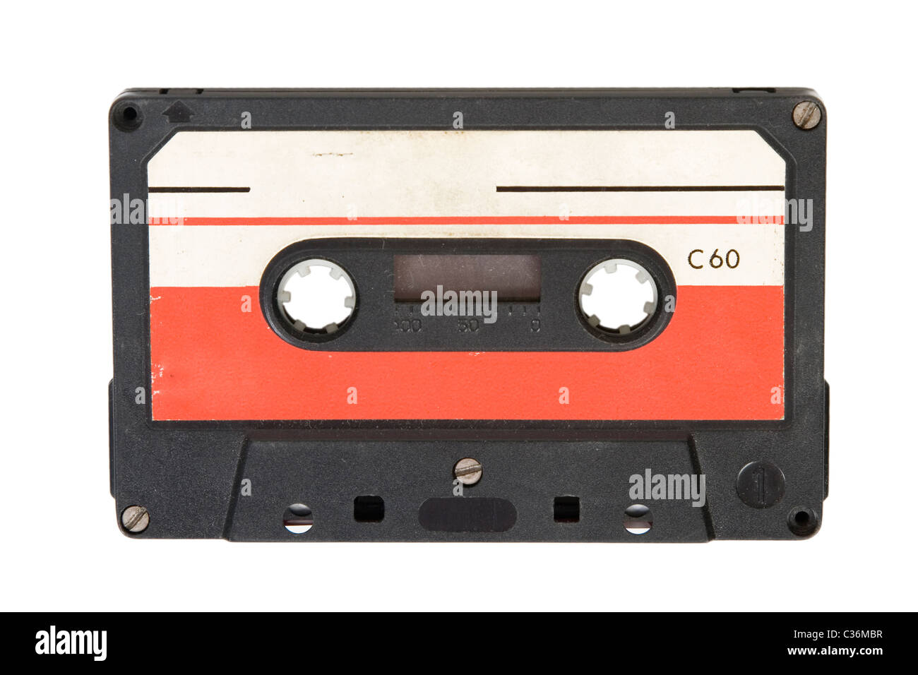 Vue avant de la vieille cassette audio sur fond blanc Banque D'Images