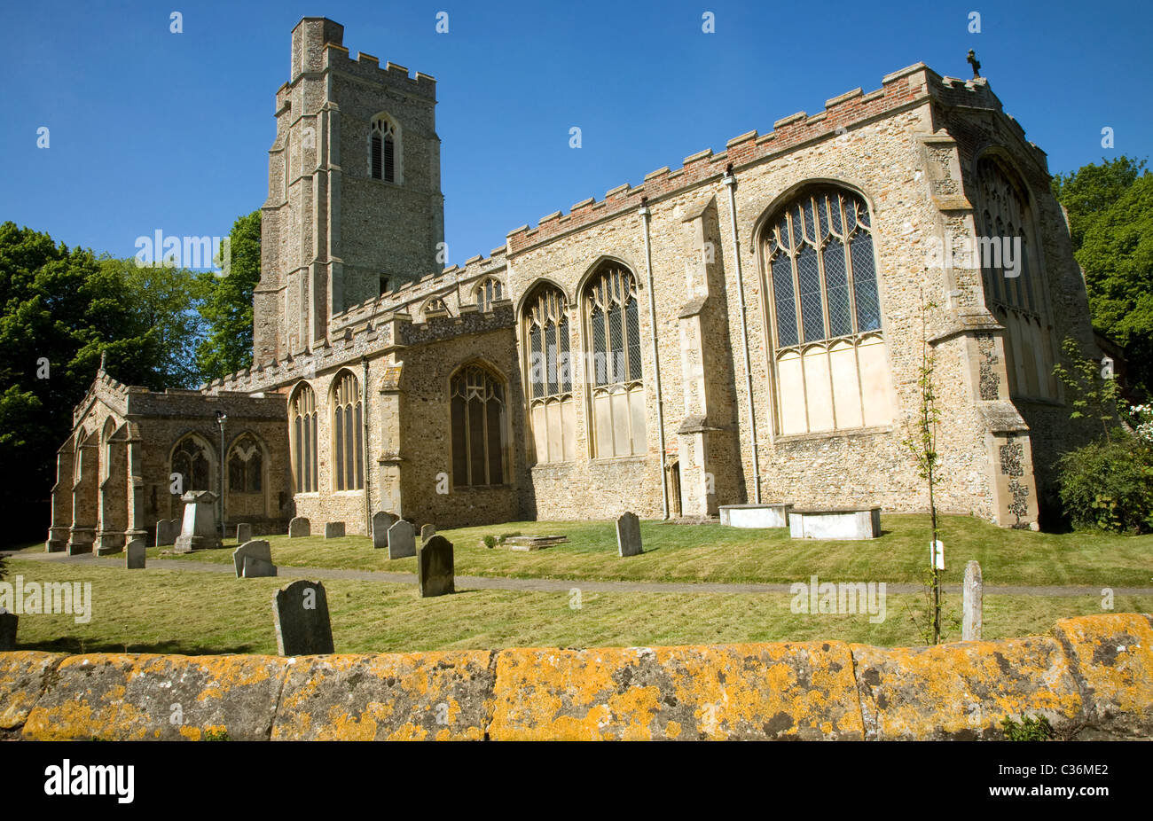 Cimetière de l'église Saint Grégoire Sudbury Suffolk Angleterre Banque D'Images
