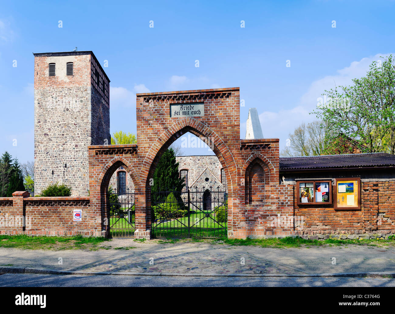 Ruines de l'église à Beiersdorf, Maerkisch-Oderland district, Brandenburg, Germany, Europe Banque D'Images