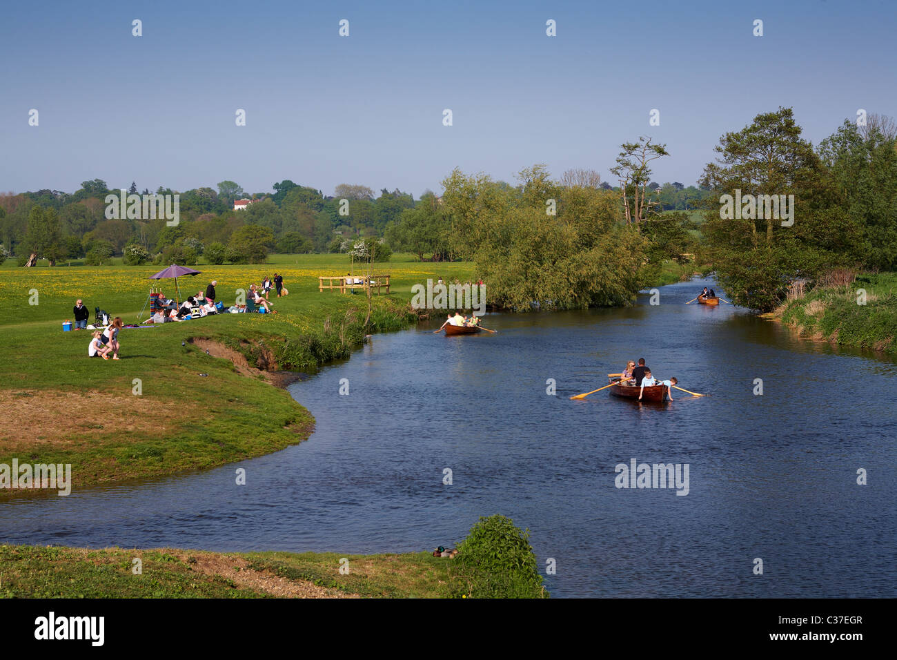 Rivière Stour Essex Dedham Frontières Suffolk Printemps Easter Bank Holiday 2011 Banque D'Images