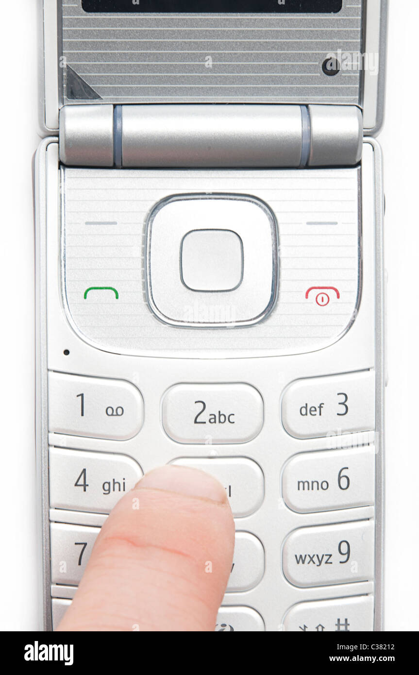 Des SMS avec un téléphone cellulaire Banque D'Images