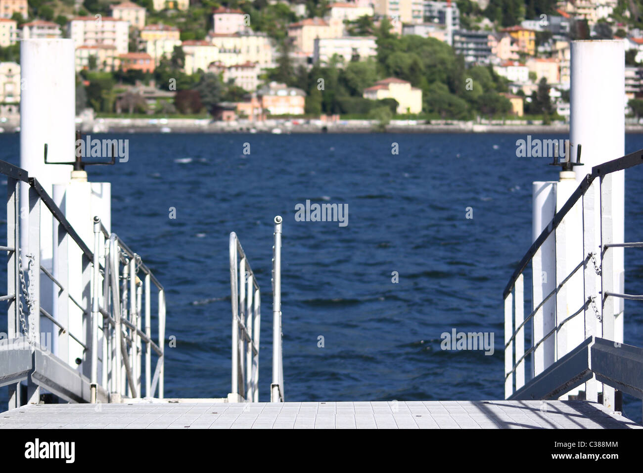 Pier sur le lac de Côme Banque D'Images