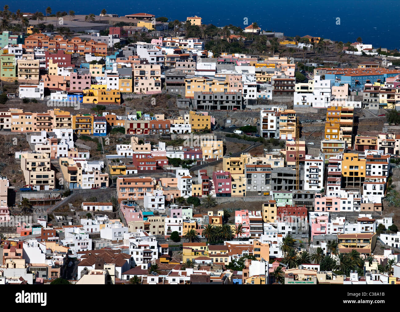 Façades de couleur vive jouer Santiago, La Gomera, Canary Islands, Banque D'Images