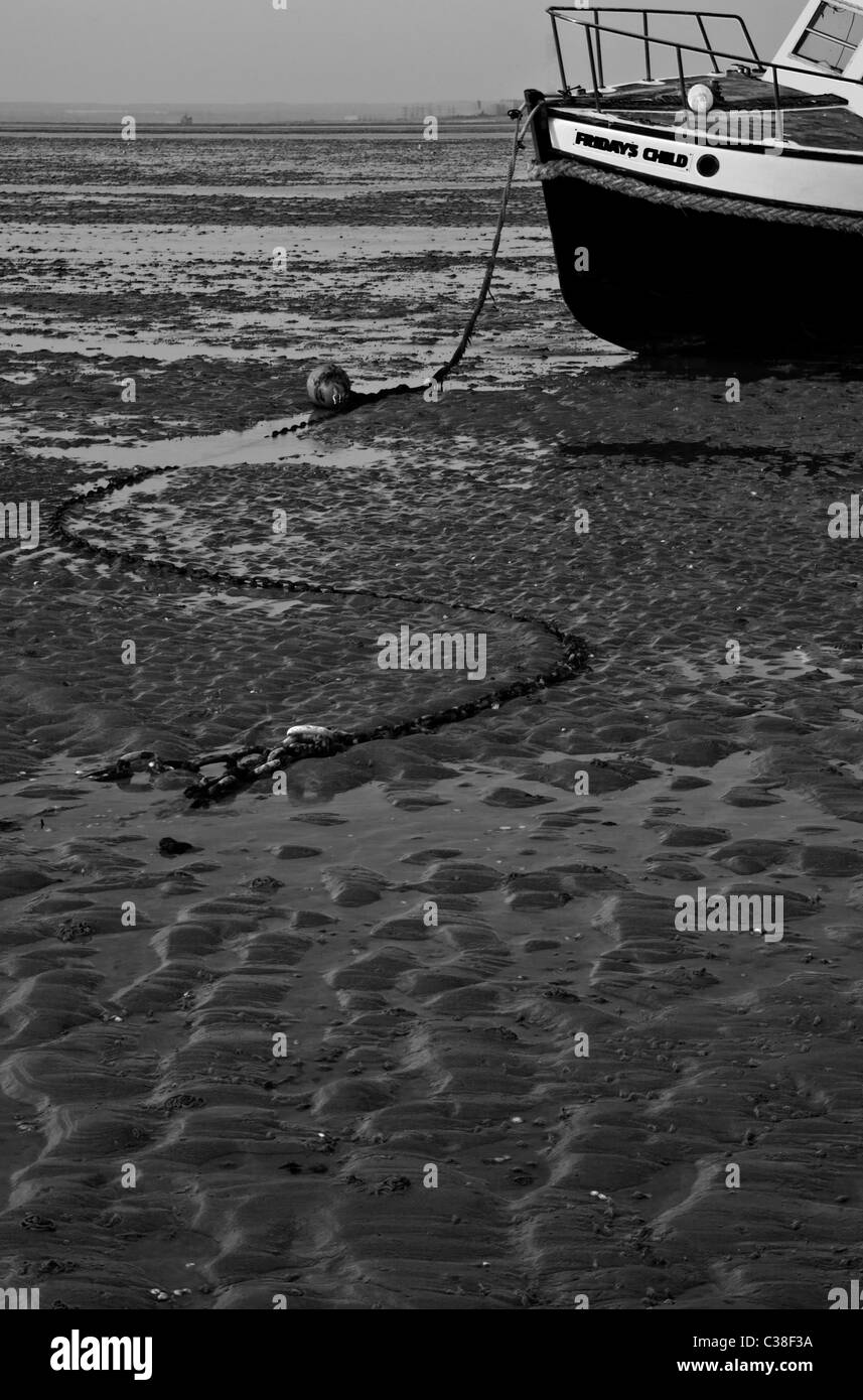 Bateau à chaîne attache serpentant Banque D'Images