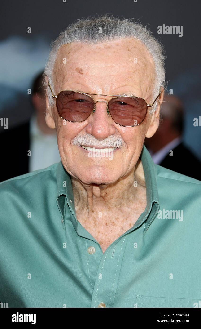 STAN LEE THOR. PREMIERE. PARAMOUNT ET MARVEL. HOLLYWOOD LOS ANGELES CALIFORNIA USA 02 mai 2011 Banque D'Images