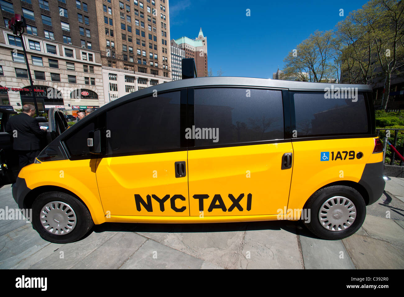 Prototype de l'Karsan V1 taxi cab sur l'affichage à la Mairie de Brooklyn à New York Banque D'Images