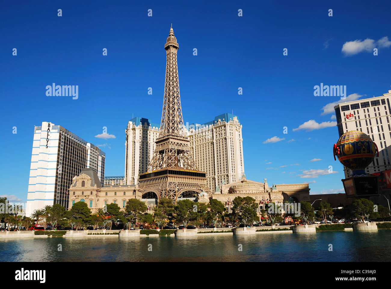 Usa, Nevada, Las Vegas, la tour eiffel vue depuis une suite dans le Paris  Las Vegas Hotel and Casino, Sin City Photo Stock - Alamy