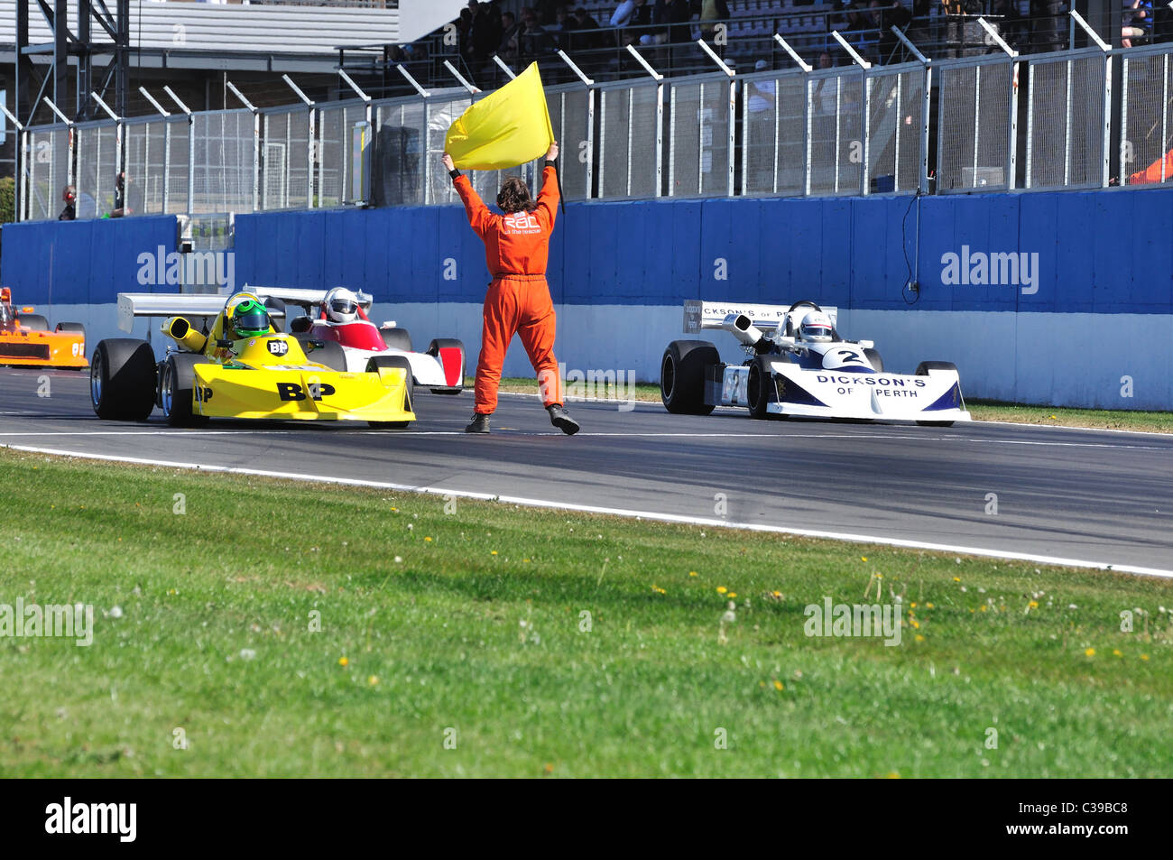 HSCC Formule 2 - Championnat Historique Martin Stretton, mars 1974 742 & Matthew Watts, 1977 772 Mars Banque D'Images