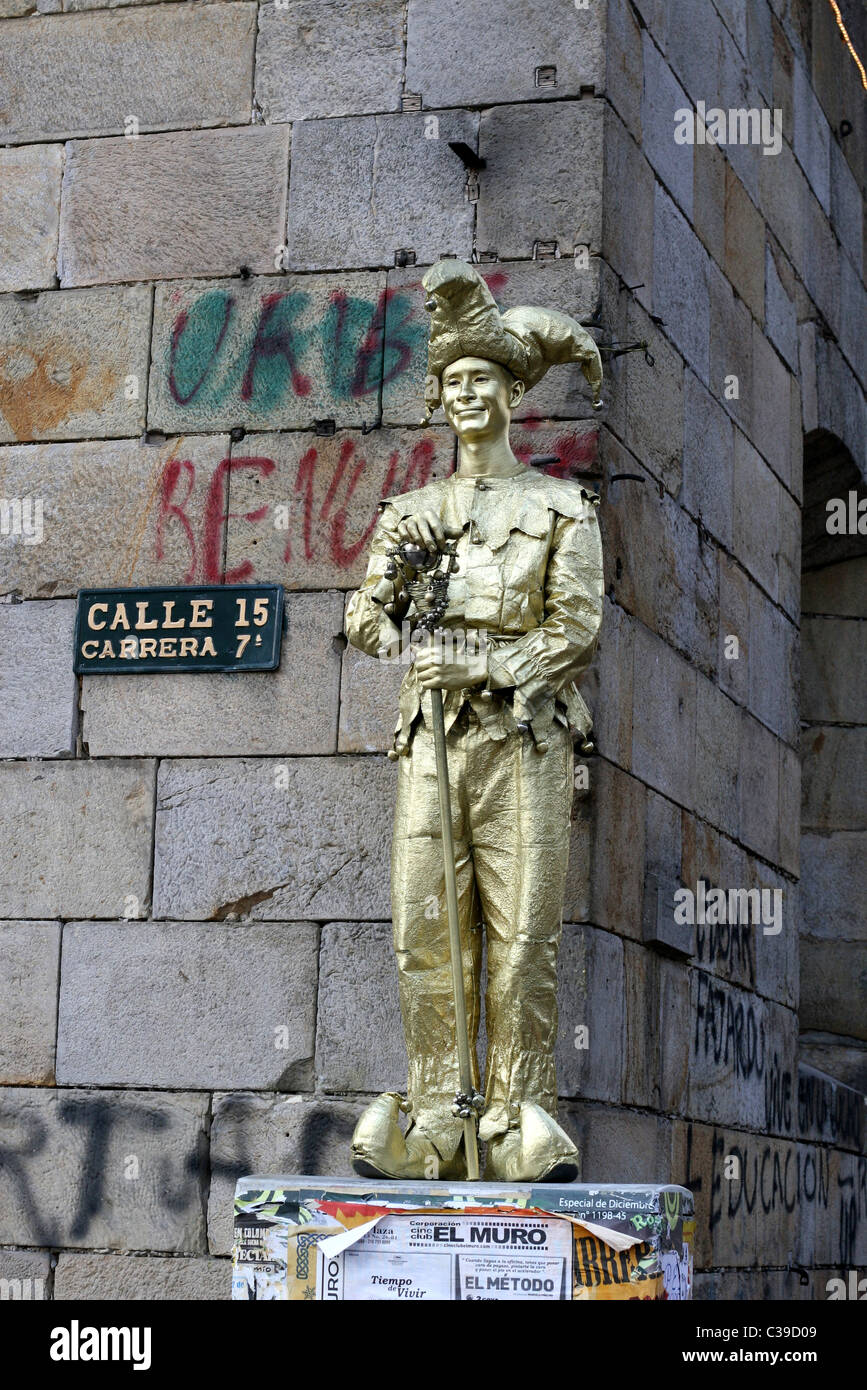 Artiste de rue à l'extérieur de l'Eglise de San Francisco. Bogota, Bogota, Colombie, du District de la capitale de l'Amérique du Sud Banque D'Images