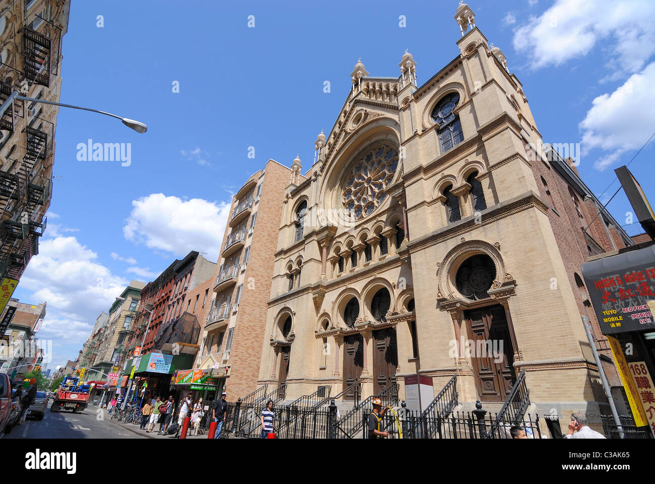 L'extérieur de l'Eldridge Street Synagogue dans la ville de New York. Banque D'Images