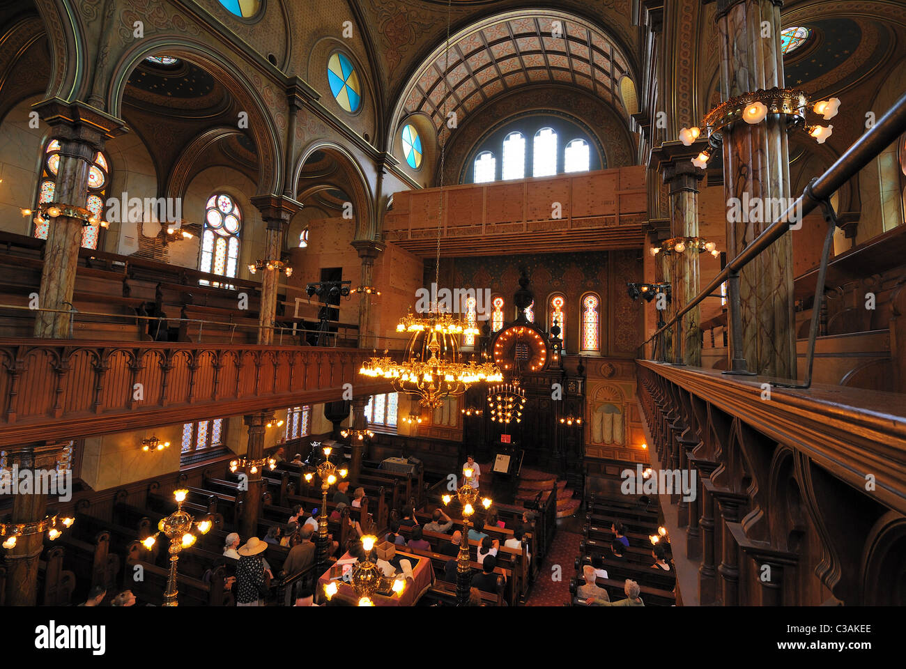 Eldridge Street Synagogue à l'intérieur, la première synagogue juive créée par les Européens de l'est aux États-Unis. Banque D'Images