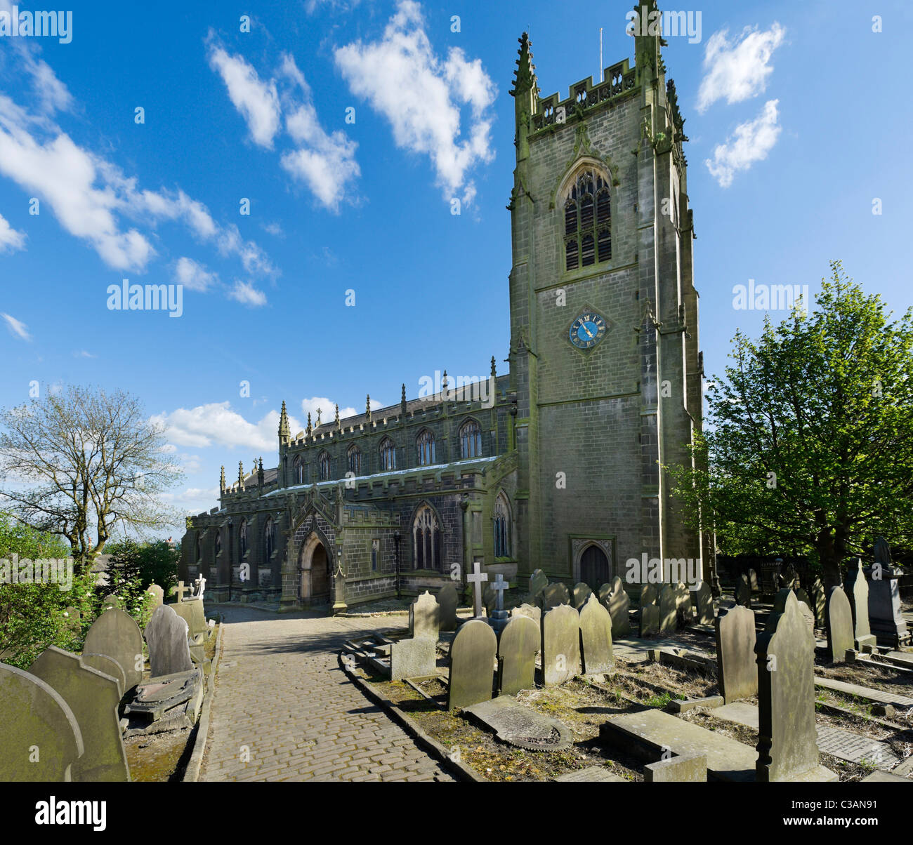 Église de St Thomas l'Apôtre (où le poète Sylvia Plath est enterré), Heptonstall, près de Hebden Bridge, West Yorkshire, Royaume-Uni Banque D'Images