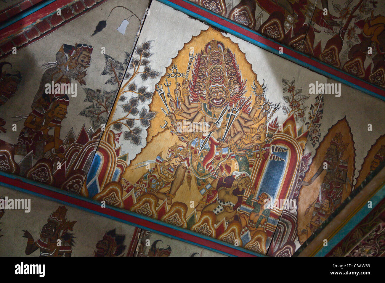 La peinture historique hindou à KERTHA GOSA PAVILION un palais de justice dans la ville de Klungkung savent comme SEMAPURA - BALI, INDONÉSIE Banque D'Images