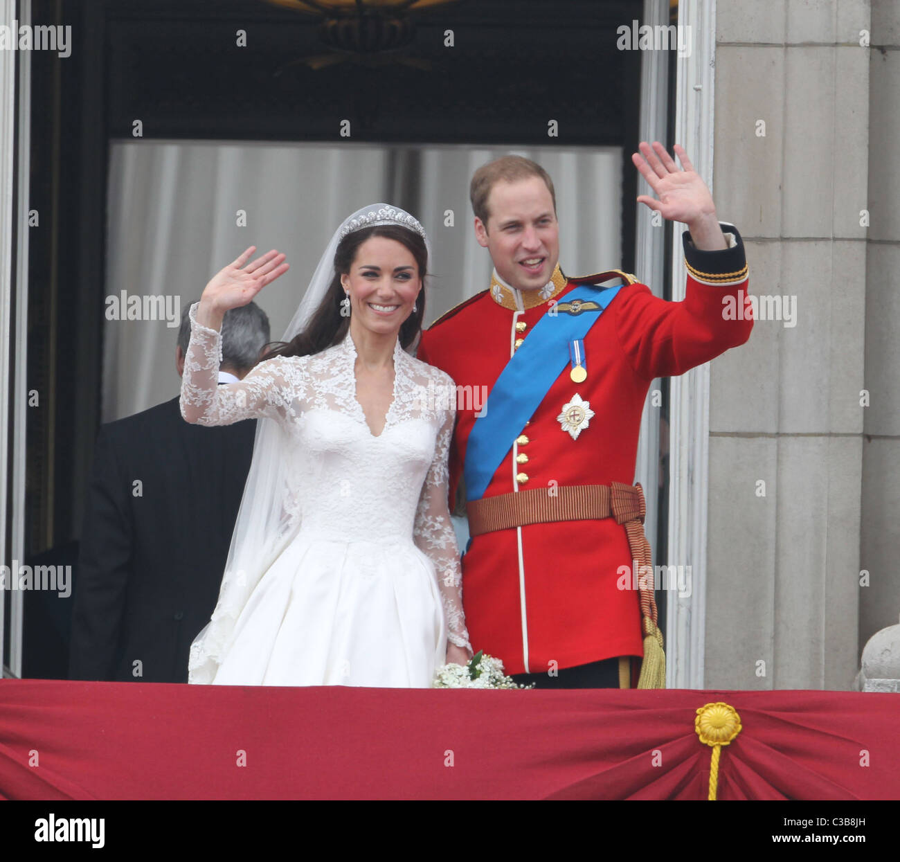 Le mariage du Prince William et Catherine Middleton. 29 avril 2011. Les nouveaux mariés sur le balcon de Buckingham Banque D'Images