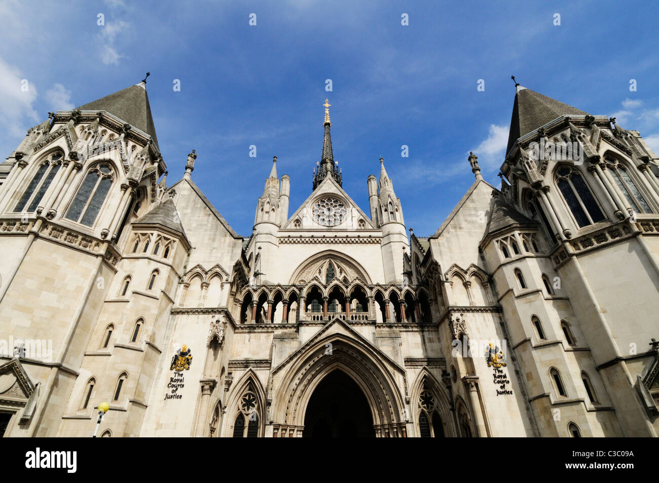 La Royal Courts of Justice, Fleet Street, London, England, UK Banque D'Images