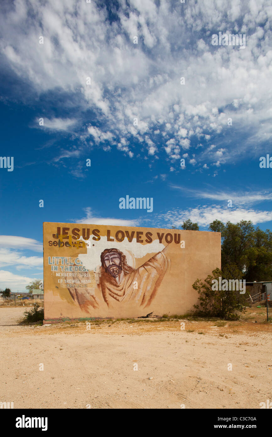 Jésus vous aime murale, Barstow, California, United States of America Banque D'Images