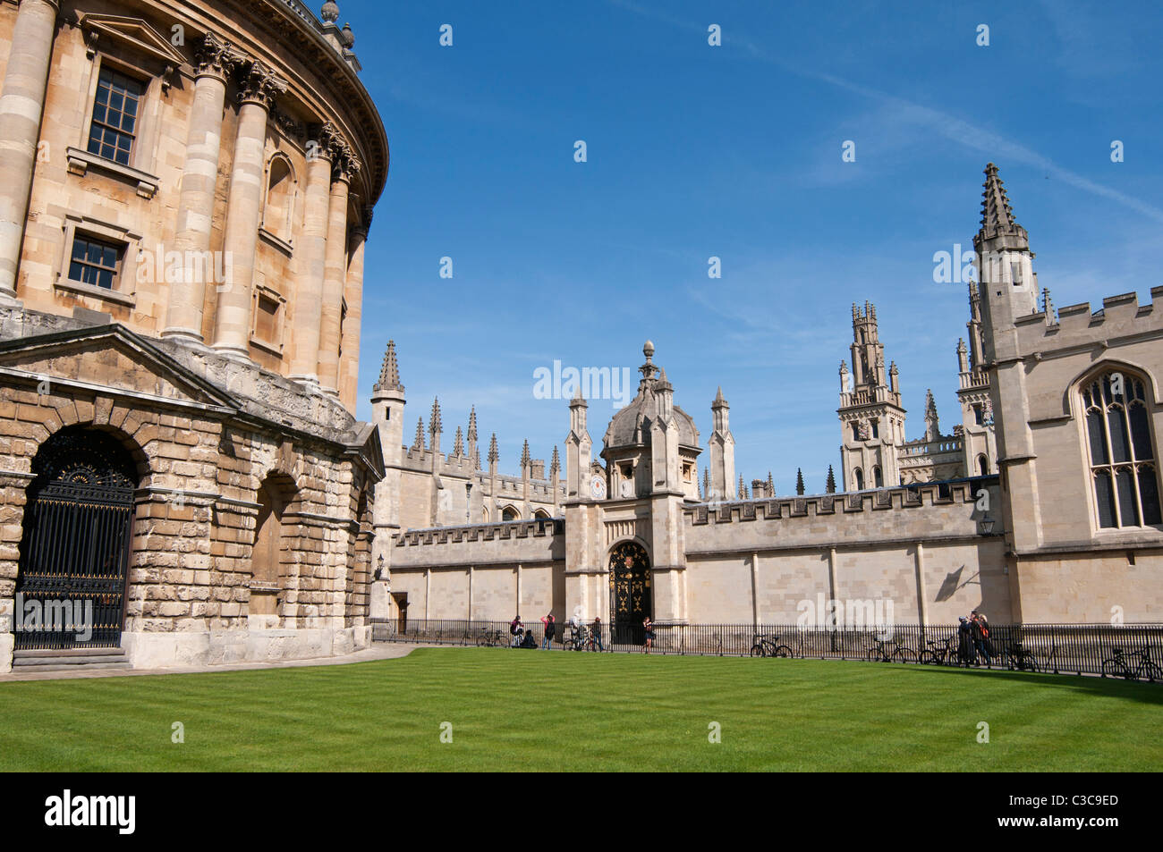Radcliffe Camera Bibliothèque avec l'All Souls College dans l'arrière-plan, Oxford, England, UK Banque D'Images