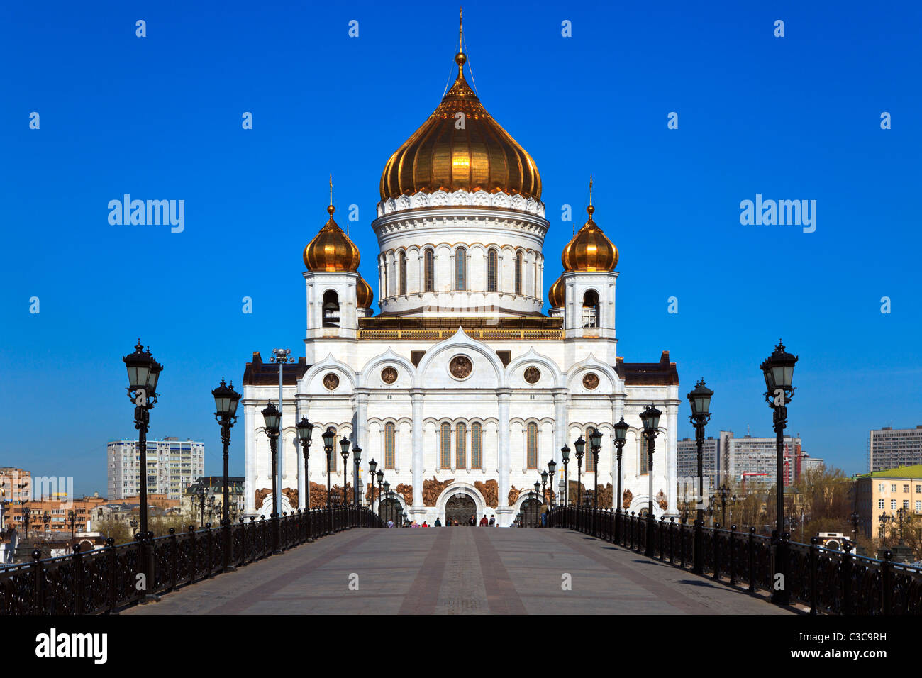 La Cathédrale de Christ le Sauveur et le pont patriarcale, Moscou, Russie Banque D'Images