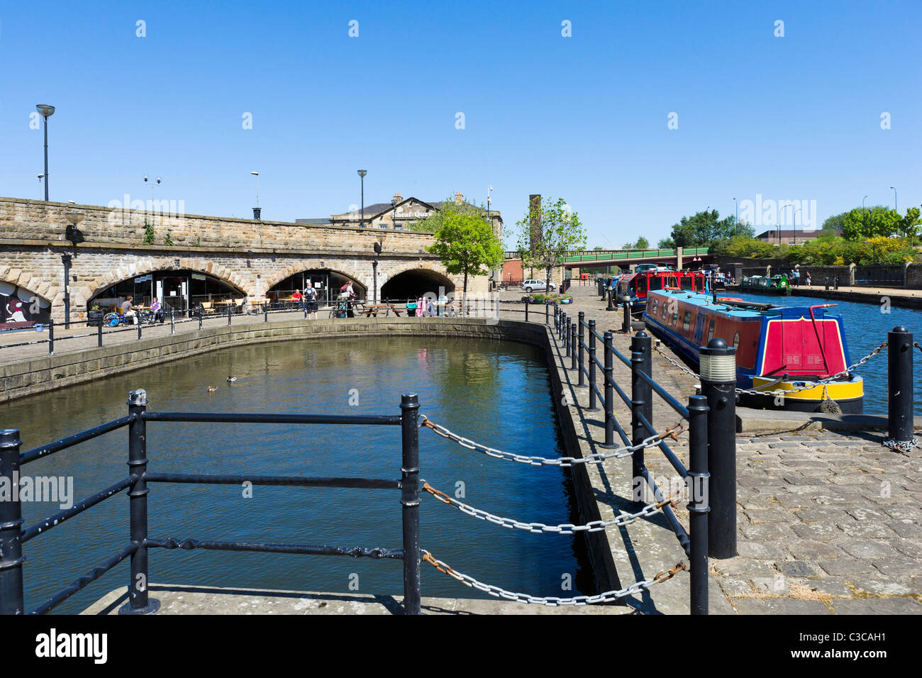 Bateaux dans Victoria Quays, Sheffield, South Yorkshire, UK Banque D'Images