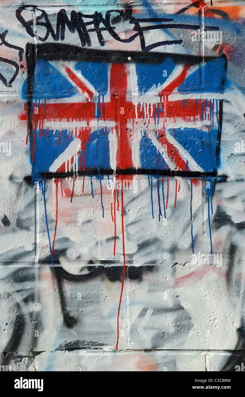 Doté d''un graffiti Union Jack flag au moment de le mariage royal de William et Kate. Banque D'Images