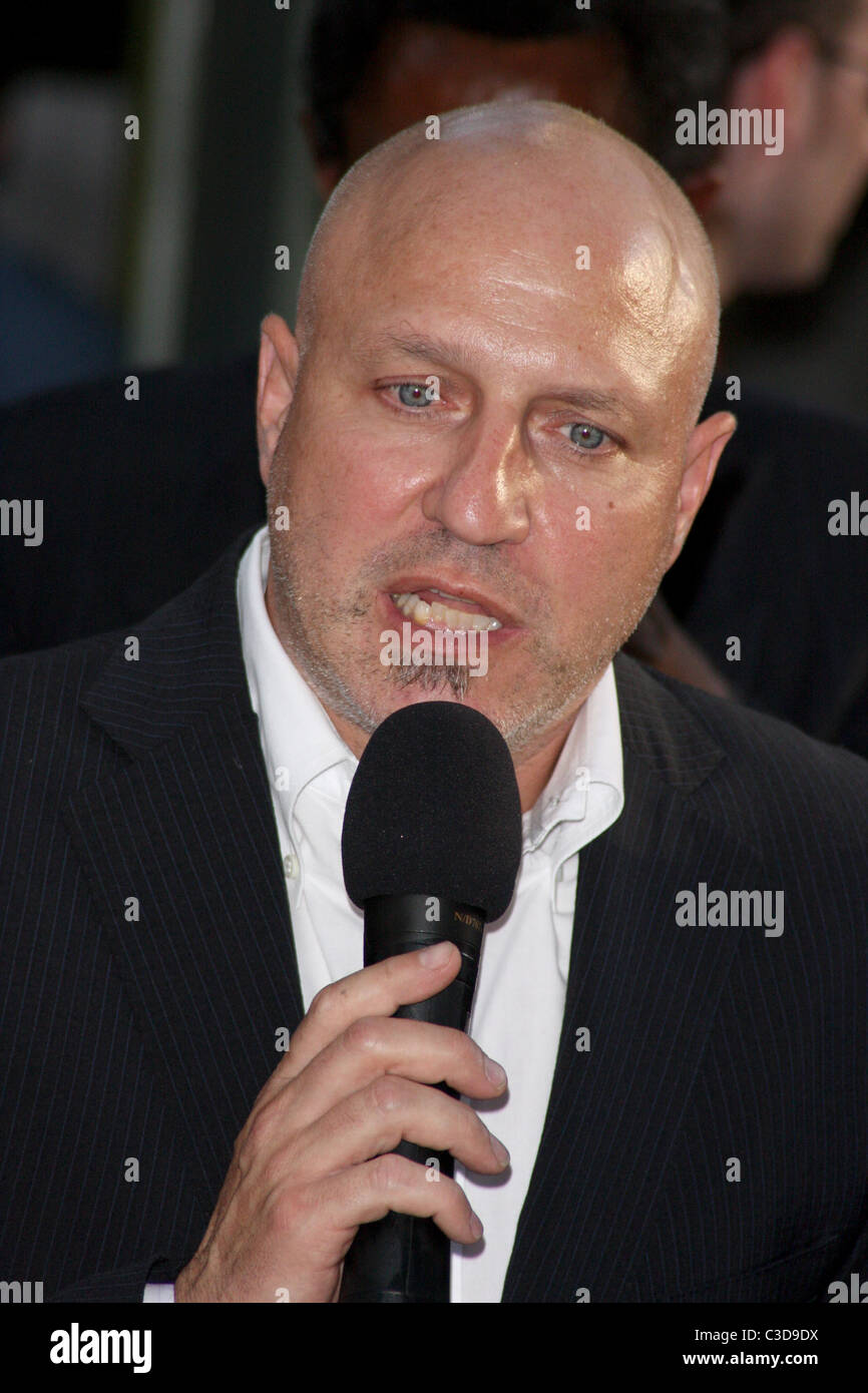 Tom Colicchio Dan Biederman, le Chef Tom Colicchio et Tim Zagat l'hôte de la fête de lancement du porche sud-ouest au Bryant Park New Banque D'Images