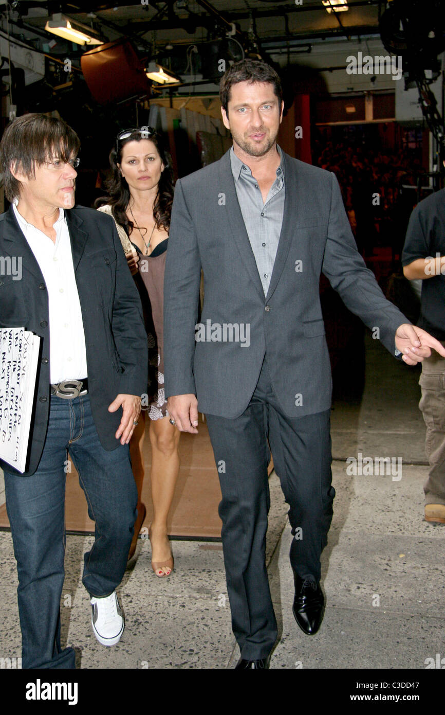 Gerard Butler laissant ABC studio à Manhattan après être apparu sur "Live with Regis and Kelly" New York City, USA - 23.07.09 Banque D'Images