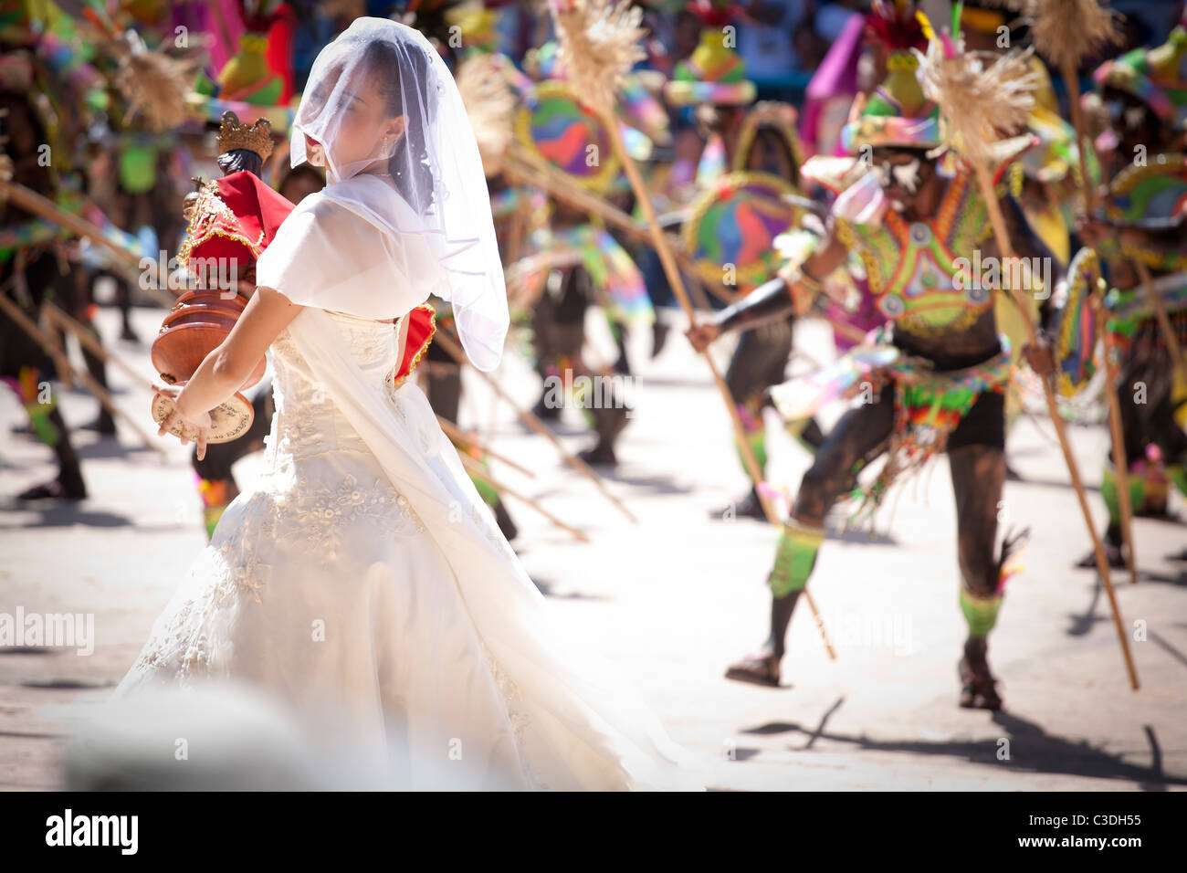 L'annuel festival Dinagyang colorés iloilo, Philippines Banque D'Images