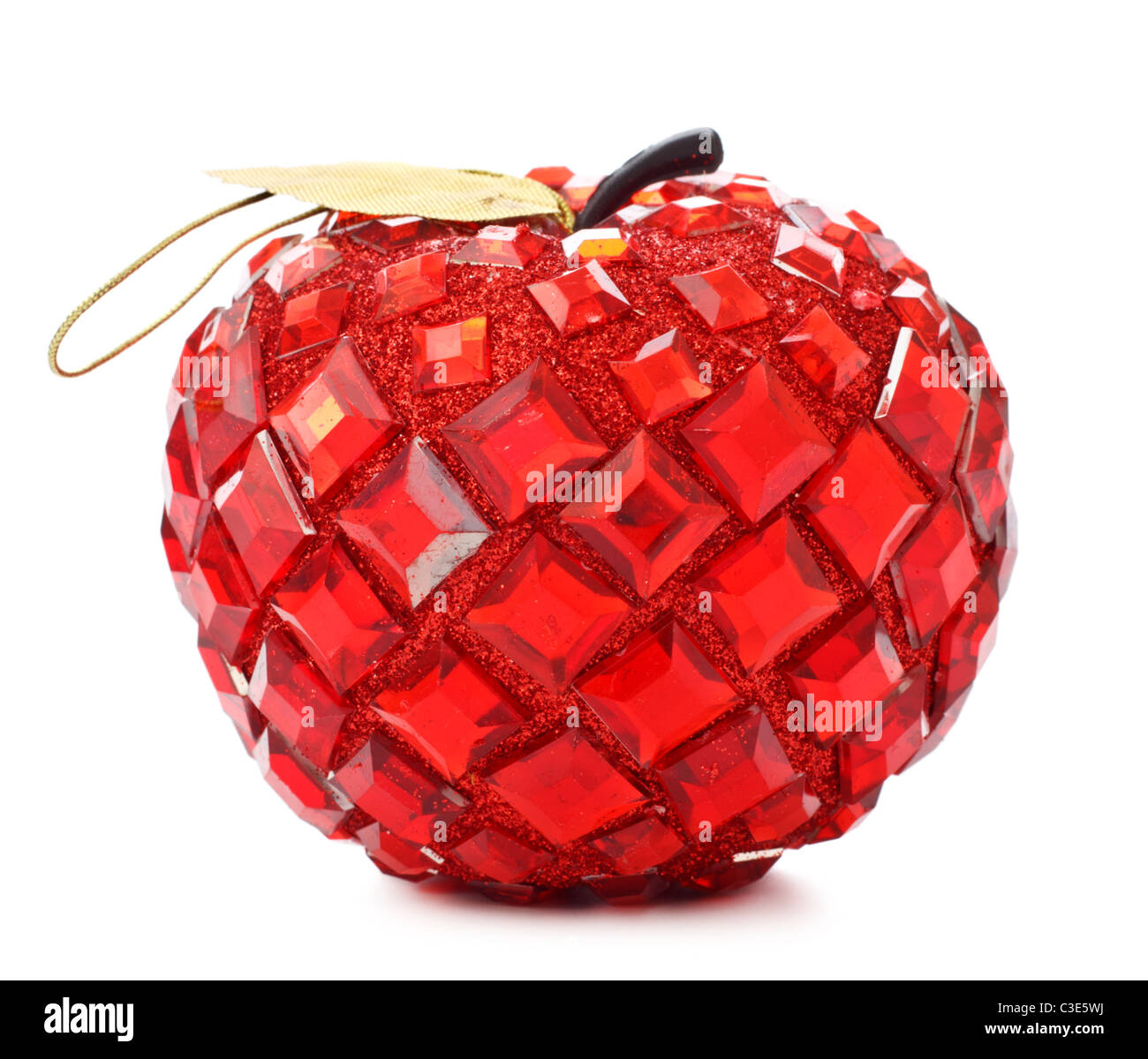 Boule de Noël en forme de pomme, isolated on white Photo Stock - Alamy