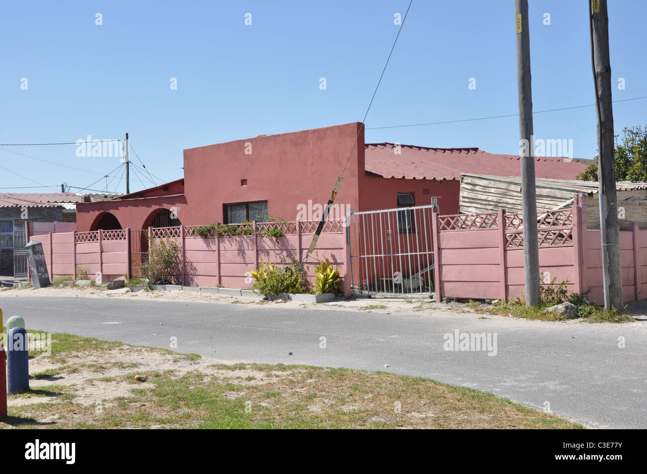 Maisons et cabanes dans le canton de Gugulethu, Afrique du Sud Banque D'Images