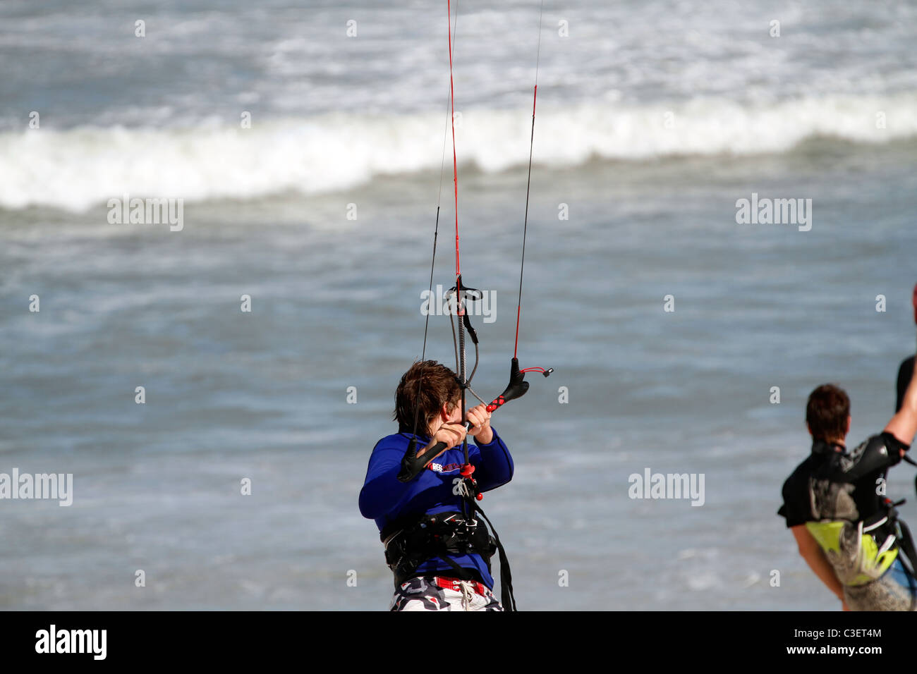 Kite surfer à blouberg beachfront , Cape Town, Afrique du Sud. Banque D'Images