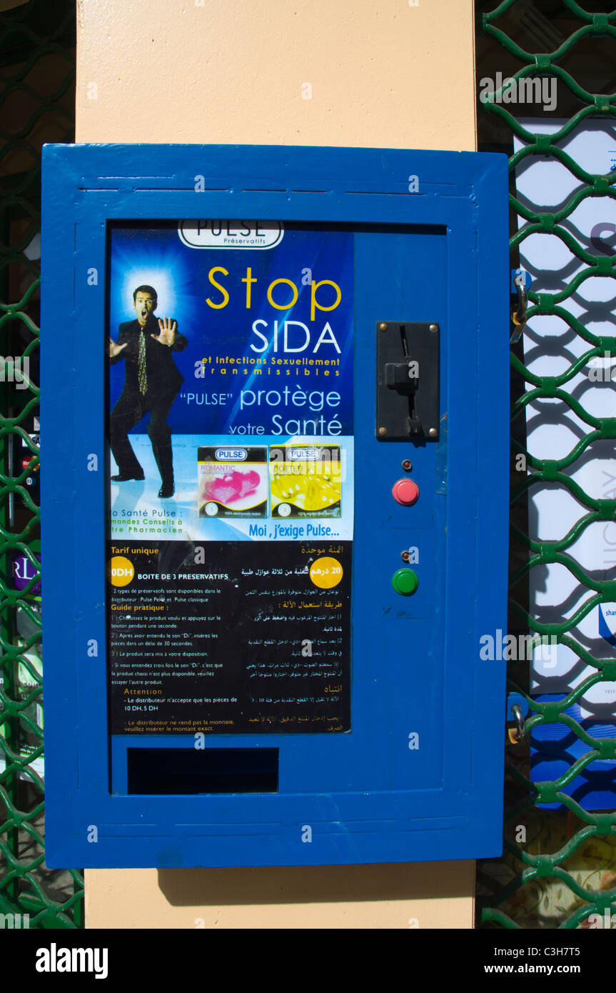 Distributeur De Préservatif Autour De Moi Distributeur automatique de préservatifs Casablanca Maroc central en  Afrique du Nord Photo Stock - Alamy
