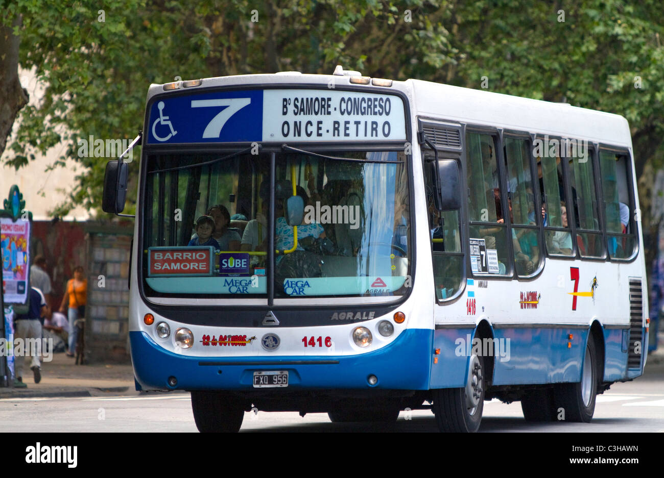 Transport en commun Autobus à Buenos Aires, Argentine. Banque D'Images