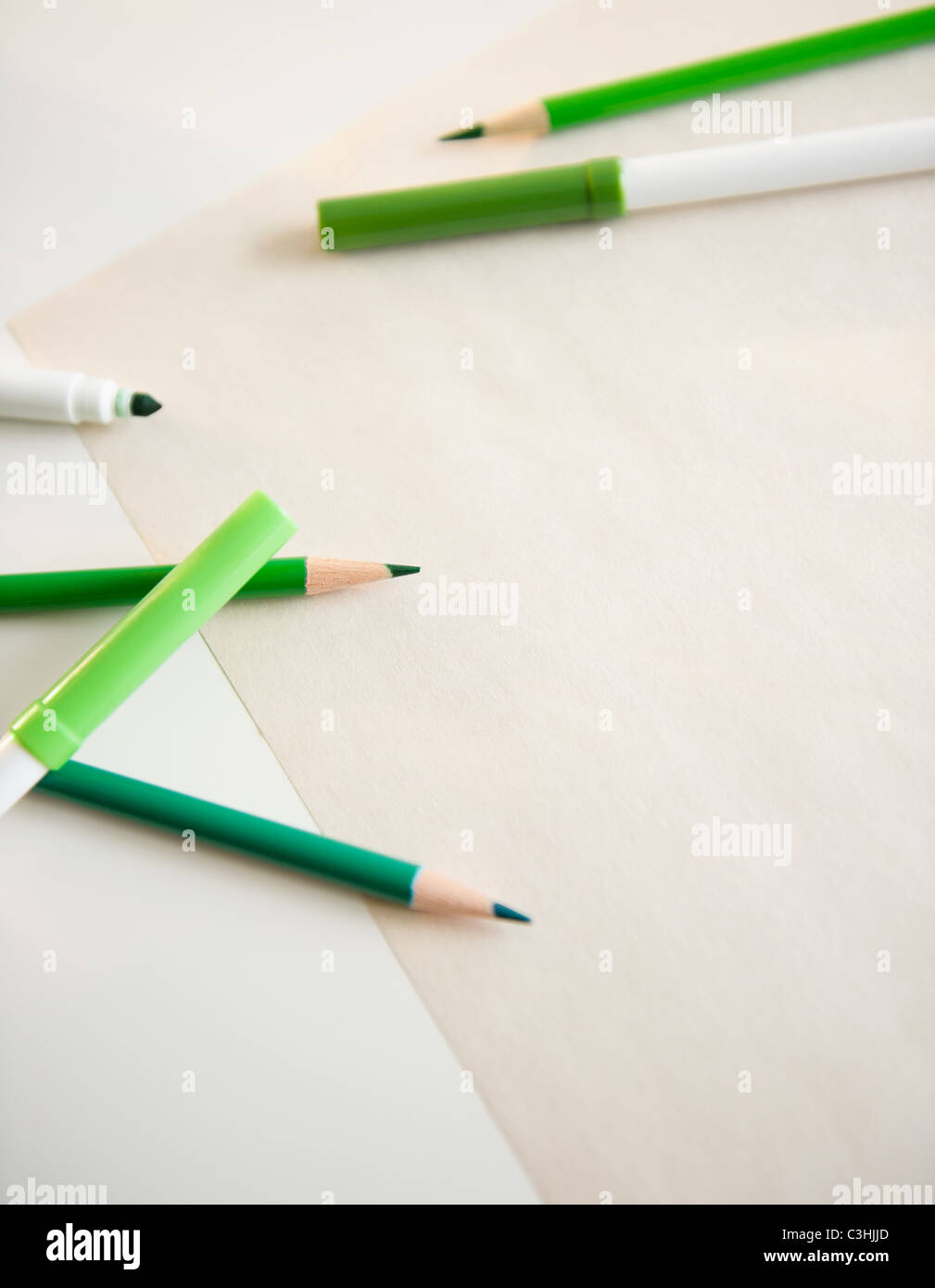Studio shot of crayons vert Banque D'Images