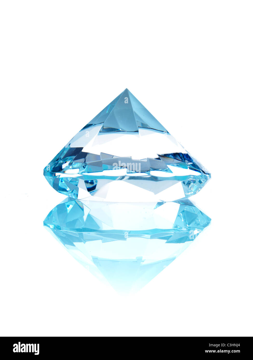 Diamant sur fond blanc Banque D'Images