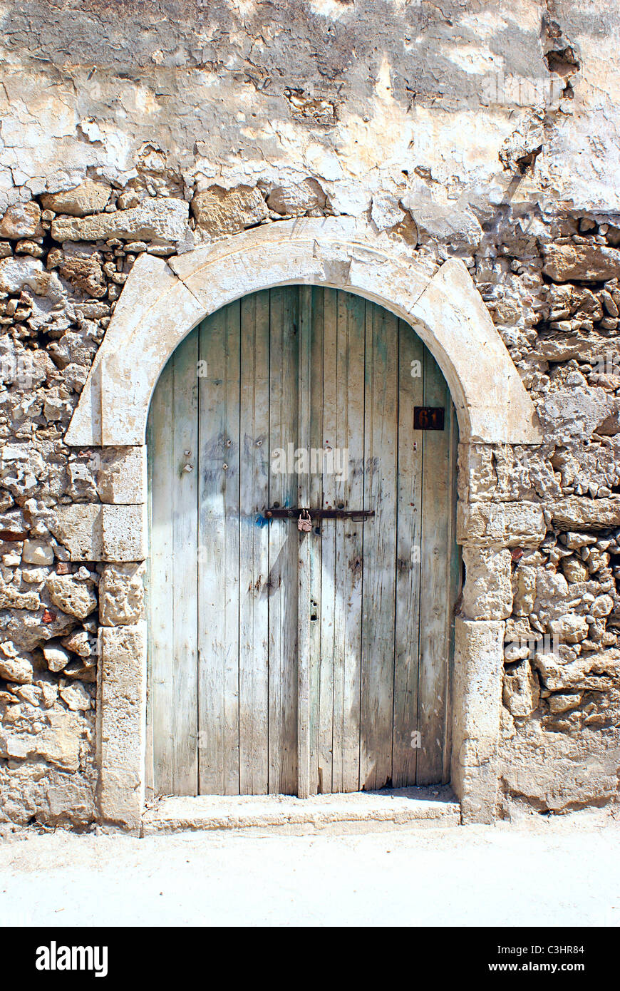 Détail d'une vieille porte vénitienne sur l'île de Crète, Grèce Banque D'Images