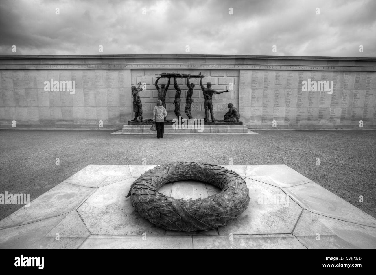 Statues de Ian Rank-Broadley au National Memorial Arboretum, Staffordshire, Angleterre Banque D'Images