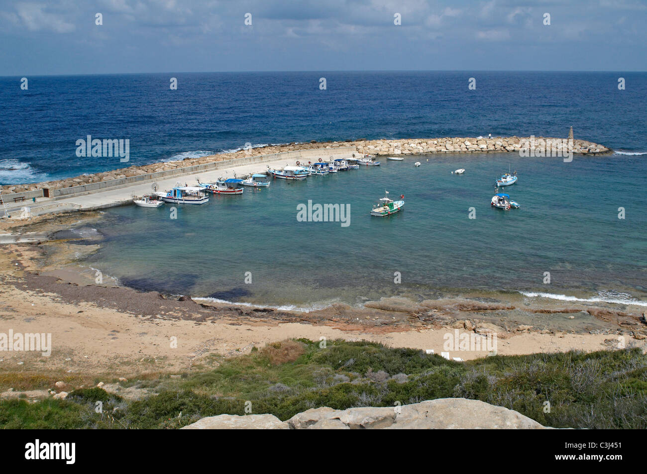 L'ancien port romain à Agios Georgios et Cape Drepano Banque D'Images