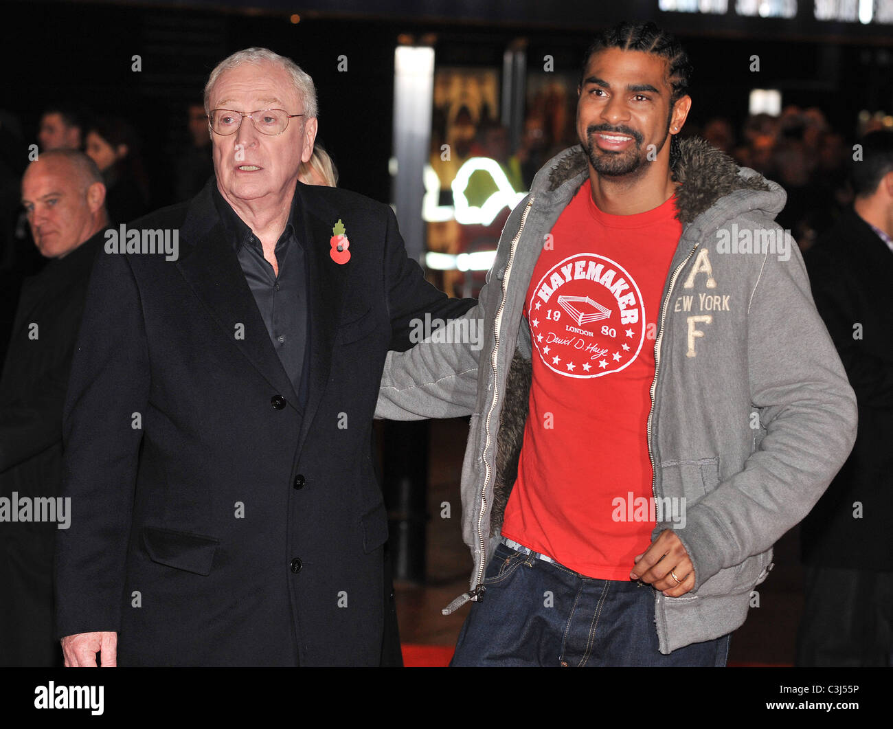 Sir Michael Caine et David Haye Le Royaume-uni première mondiale de "Harry Brown" tenue à l'Odeon Leicester Square. Londres, Angleterre - Banque D'Images