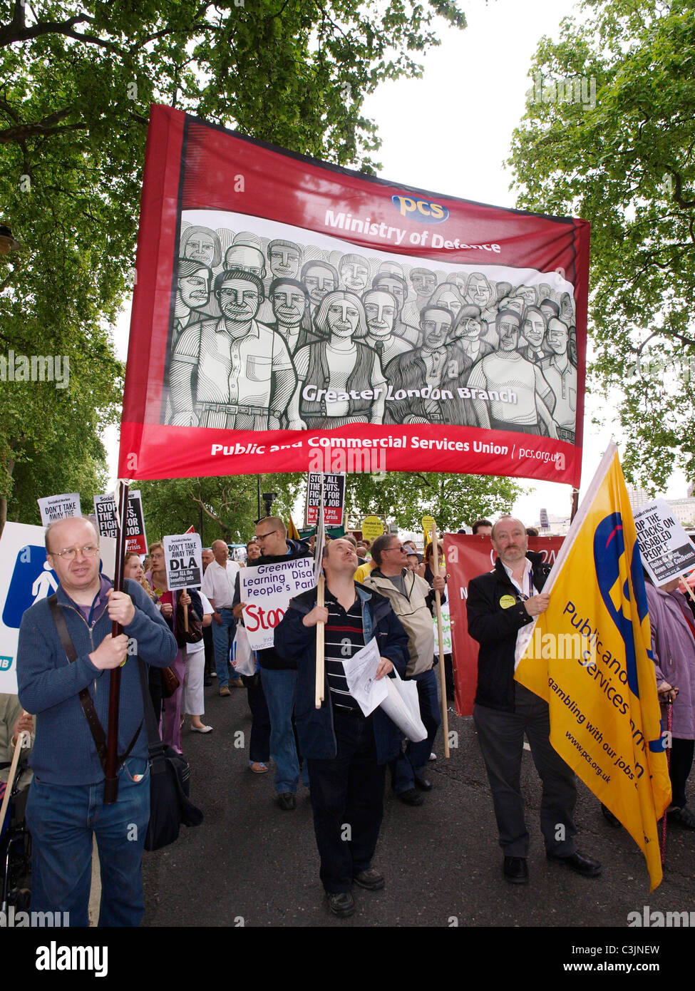 Le plus touché Westminster London mars 2011. Les personnes handicapées et les partisans de mars à manifester contre les coupes dans le secteur public. Banque D'Images