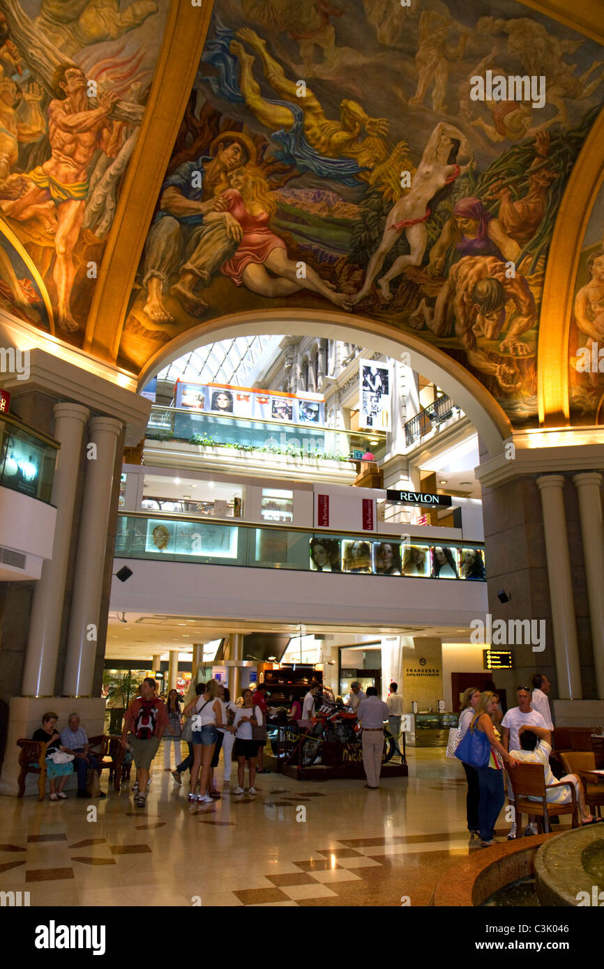 Fresques de la coupole de Galerias Pacifico, d'un centre commercial à Buenos Aires, Argentine. Banque D'Images